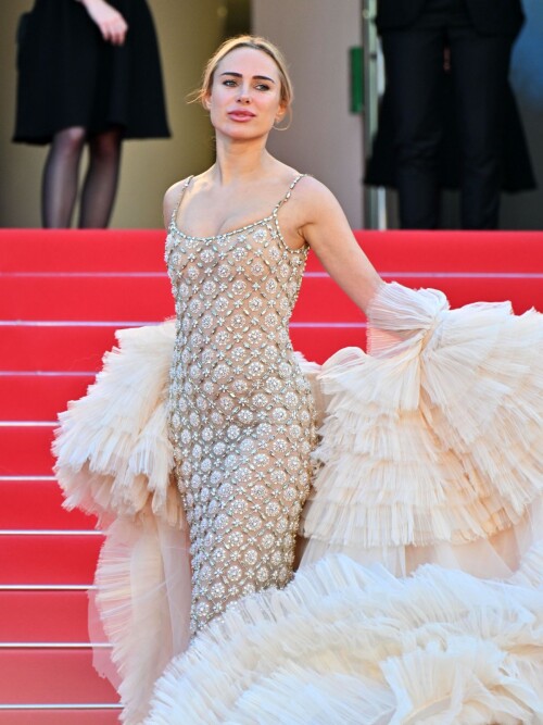 d7a783e58447c368f8d4bb0a9dbc2c65