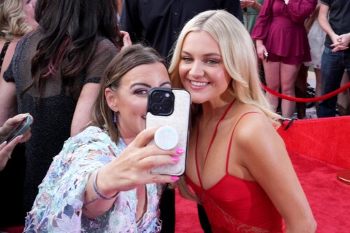 f109e75cb19b77931b2e25d9d92f3c9d