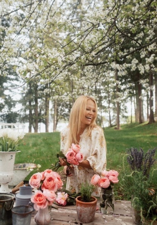 ffd8eeb0348be1d1f4e1cb25c2ea26f3