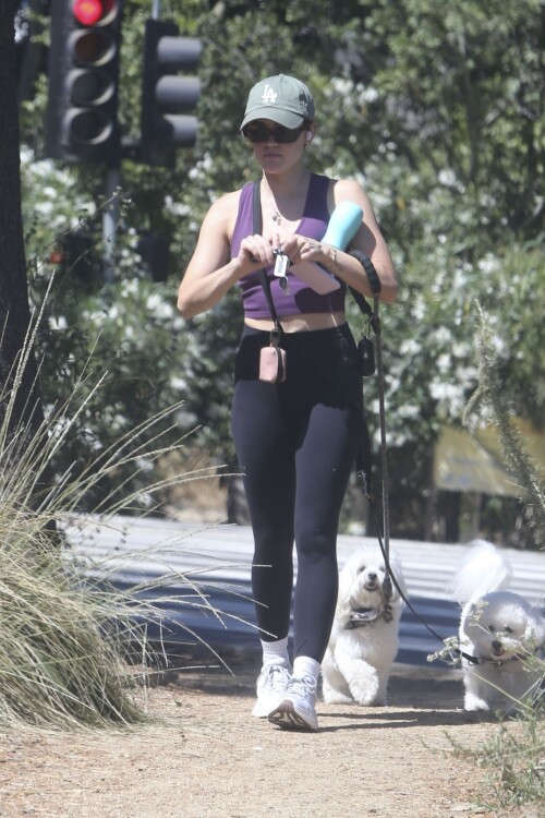 0999800602f8200c5dc5007f18bd051f