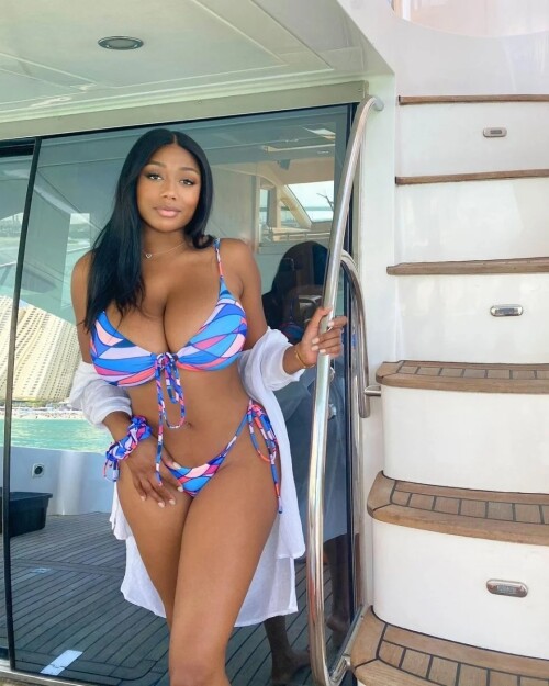 1937f2df46b41f76c2f7bb9ee33d8081