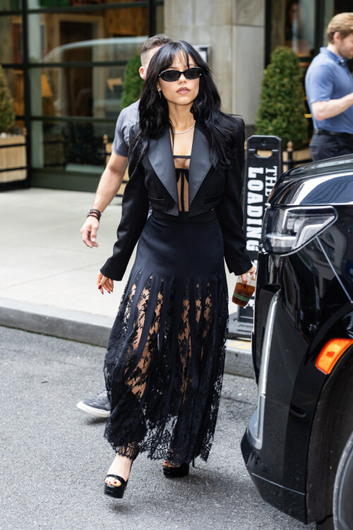 230b68da2b4c9abfcfd7a323fee107cf