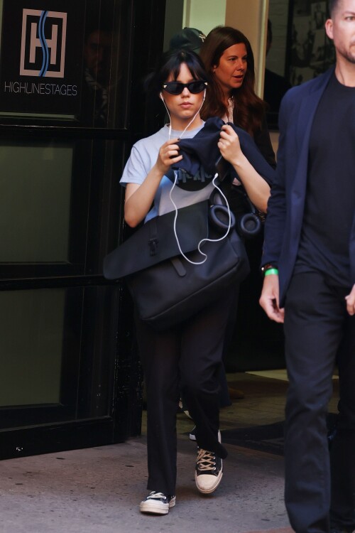 29d82432c95e5f490f04fab7a7bfb8fe