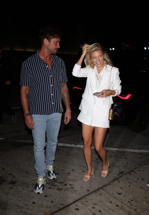 2a33d93c3bc6133c0673d2b41bb2eef4