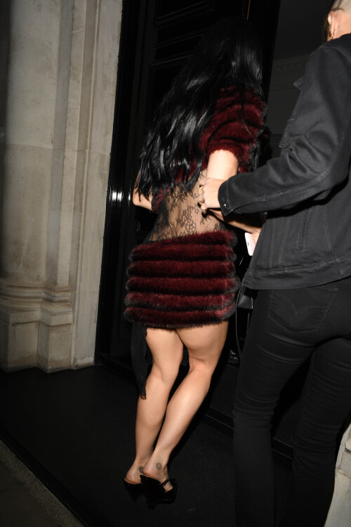 12 December 2024.Katy Perry & Orlando Bloom seen at a Private Members Club in MayfairPictured - Katy PerryCredit: RAW/TGB//GoffPhotos.com   Ref: KGC-102/870