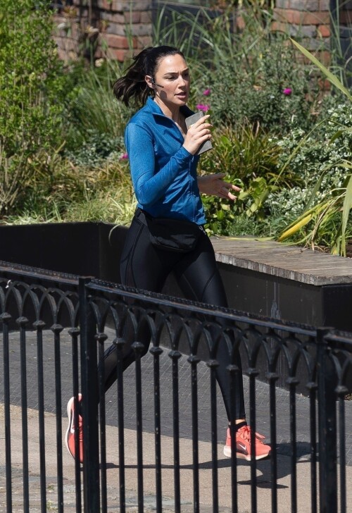 2ddd845d5f399662757460283dfe0696