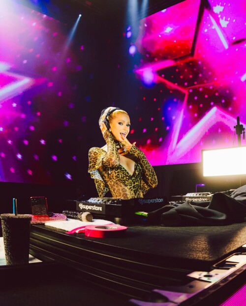 311987e1d5dee10f4a352fdb9d05feae