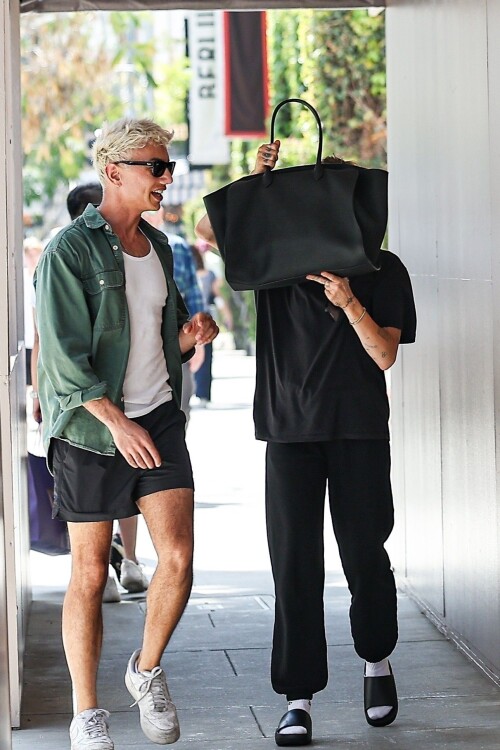 3b21e1b4419dc24741a4f42d2ef4178f