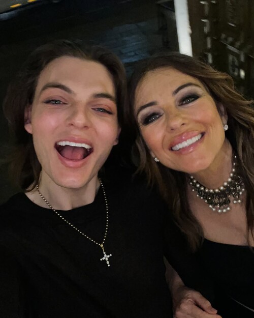 4b2cb80d8f963d3cd2cafd9aebbea707