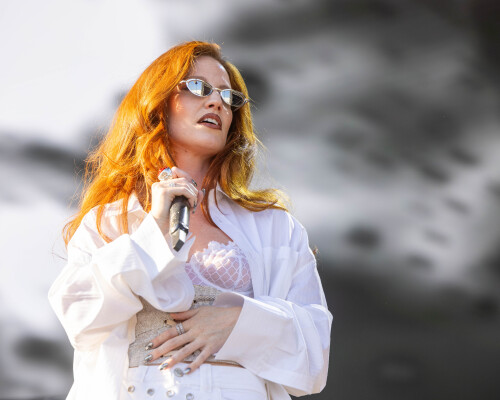 4bf1d8c53876779de22bdd5d9802f7db