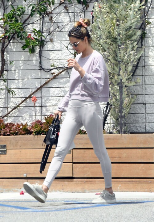 52b32c5e04fc4b604897e68c919391ab