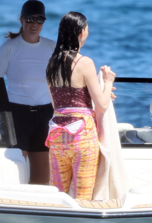 56cb7e7219c24d66fe23751b227e5d69