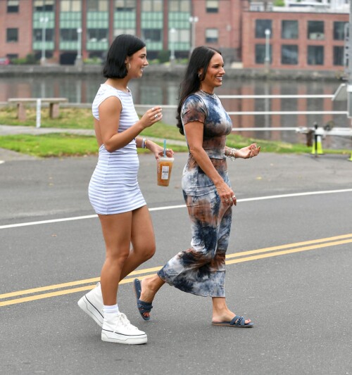 5b273d877d840f0f6ef3e7d33f8d2f60