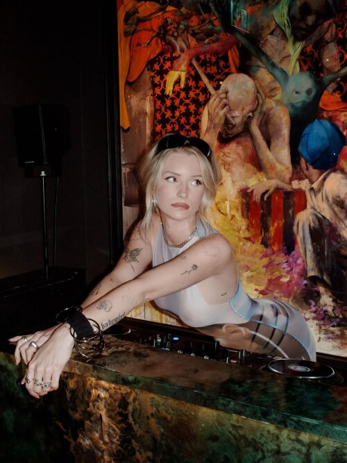 66f945e6ea8d383e6270d5484a028e7e