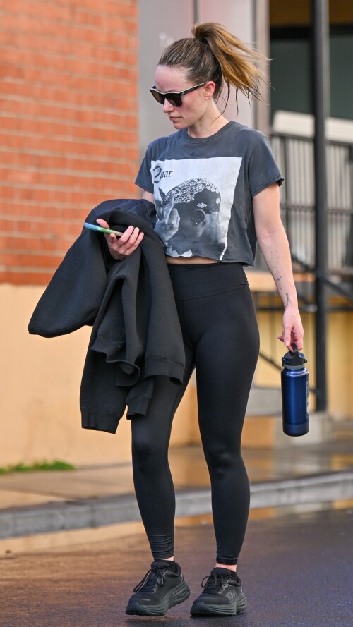 6819be81bb7d4b90938fff7101ffb832