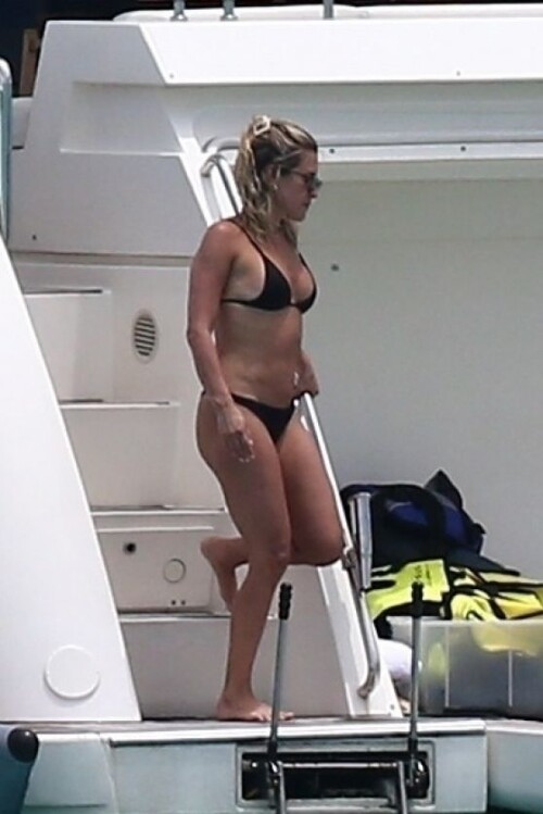 6ba9bcddb31574f1174b118a4a70b523