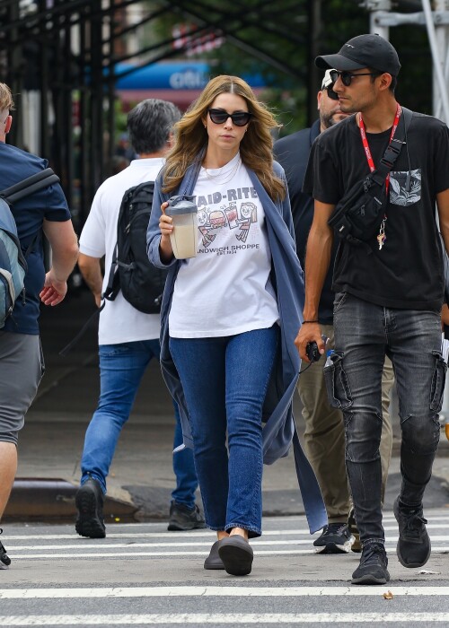 6f5fb4eef5e8341d44a7cffafc853149