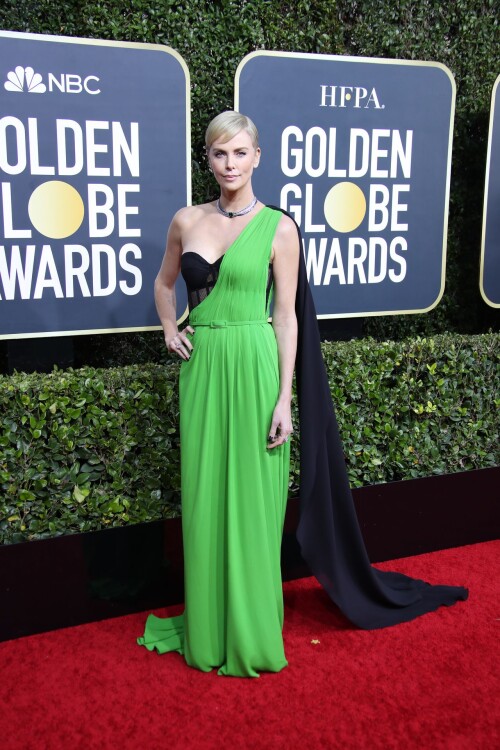 732f8f585aeca371f294419b6c7dbd9e