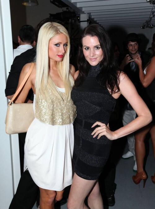 749b077448839af1ad58a94a946555b9