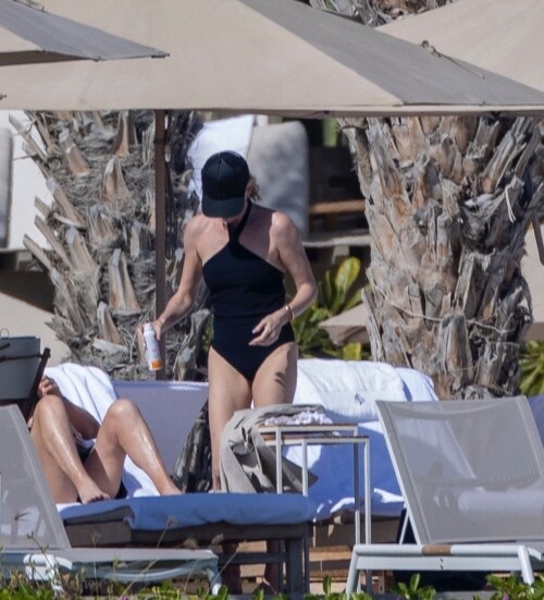 7aa0421b704e7198694b1ddbc030d353