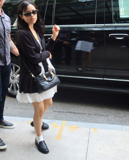 7b745dfe9180eae376d576f2a1810113