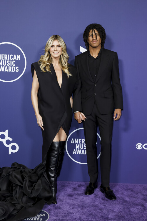 Mandatory Credit: Photo by CAROLINE BREHMAN/EPA-EFE/Shutterstock (15322378dl)Heidi Klum (L) and her son Henry Samuel arrive to the 2025 American Music Awards at Fontainebleau Las Vegas in Las Vegas, Nevada, USA, 26 May 2025. The American Music Awards recognizes the year's top music achievements as determined by fan voting.2025 American Music Awards - Arrivals, Las Vegas, USA - 26 May 2025