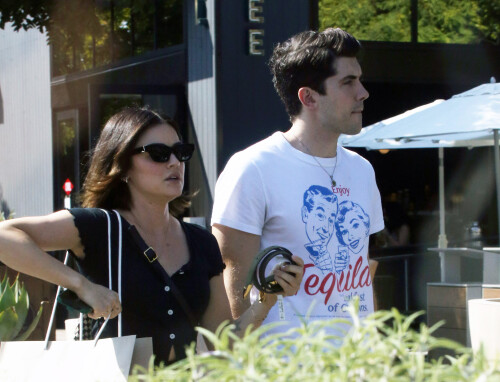 7e0883c4682e99d018005c6eab1d0113