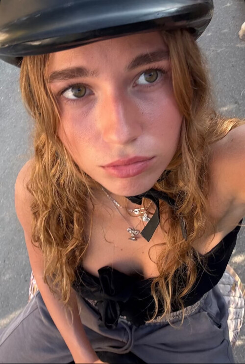 7ec1d9bef843eae78e1e48f59fcbb81e