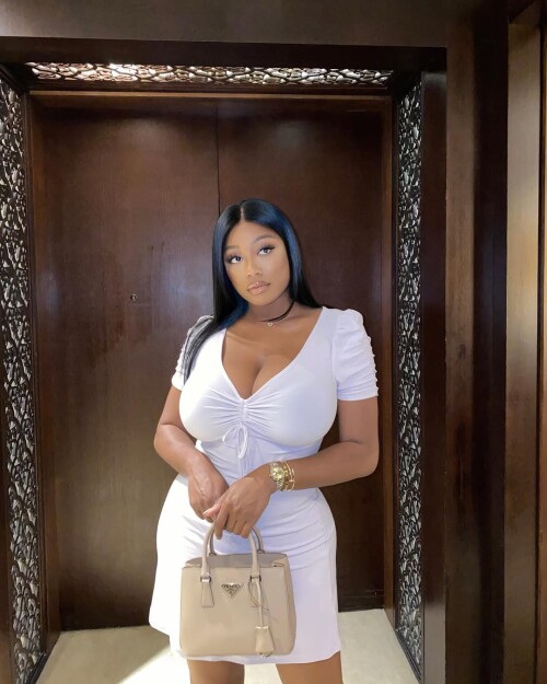 80dac74b3e2bf48626bfb6a513c64b8b