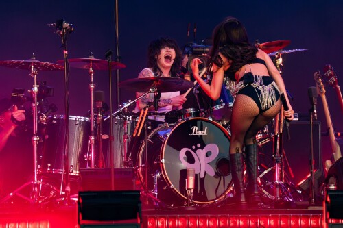 8178eccfd2a440949830268bd3344ebf