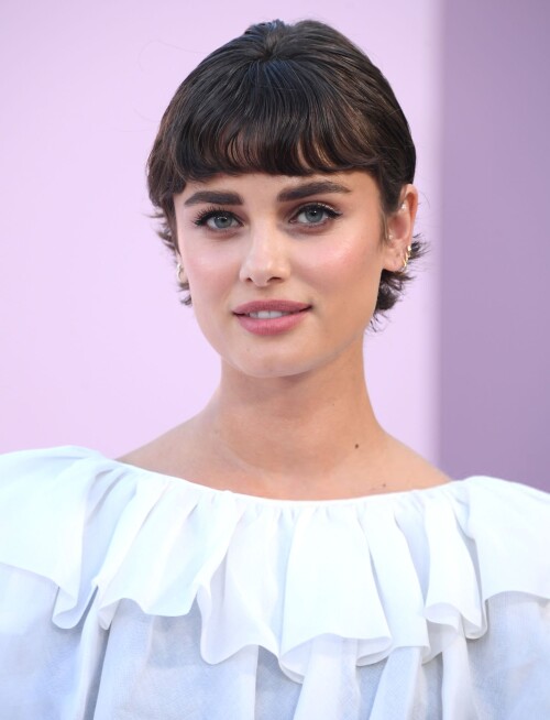 8489878139e81cd715b5e9949a624874