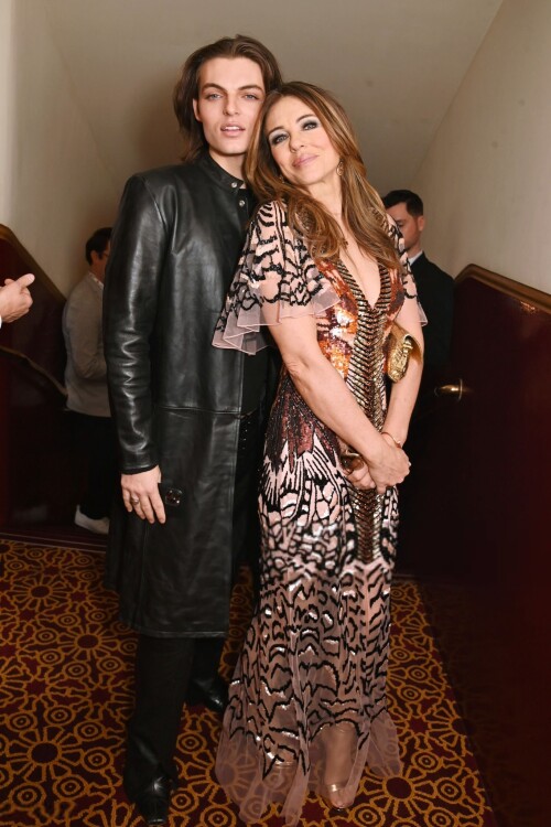 85a2d49de680cde78ff8d476119024bf