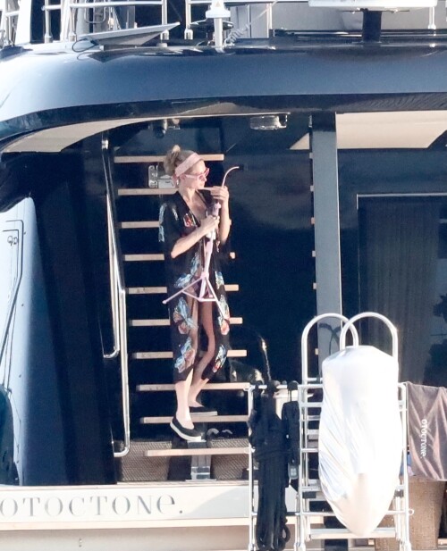 8876e25a7e2298e583559db5552ac435