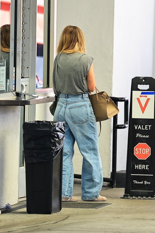 89a3bb28c925b4e0be5bfba7d5dbde9f