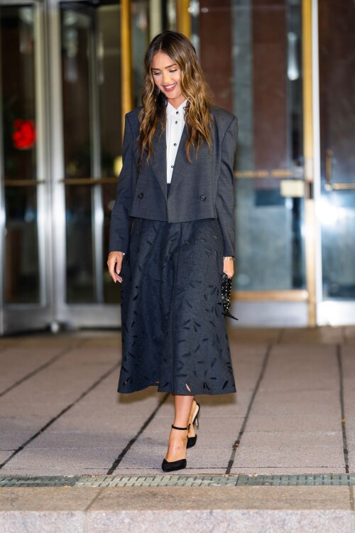 8ed8b44ddfc733d3e166fe99da7dfaaa