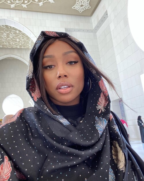 99b6525158fff13db5596c849a7c40ca