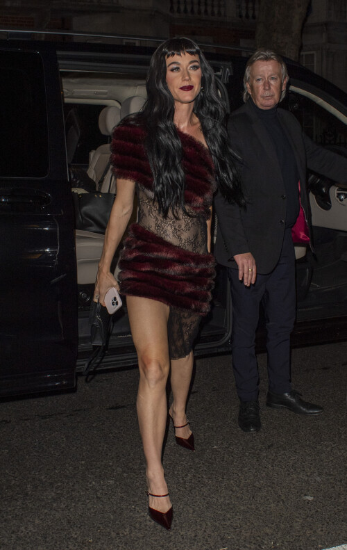 12 December 2024.Katy Perry and Orlando Bloom are seen arriving at a private members club in London. Credit: GoffPhotos.com   Ref: KGC-102/870