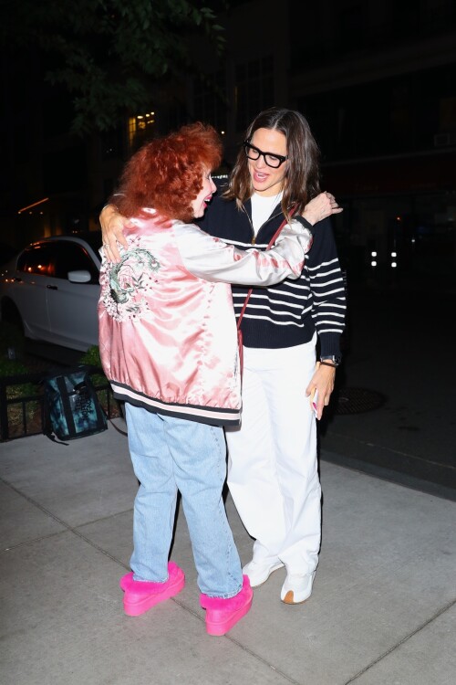 abd2d0a483f9c39ce7bd3f4872b17fa6