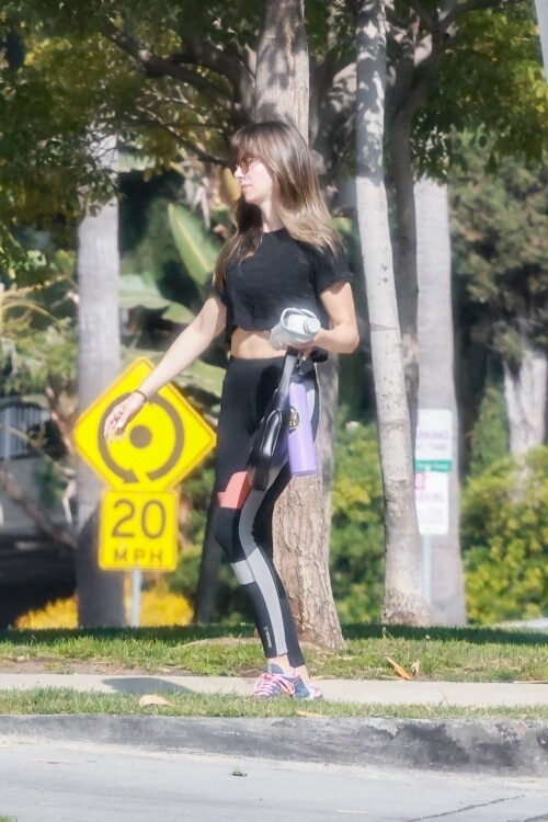 b17abddcaa32af1d373fddfddd6af843