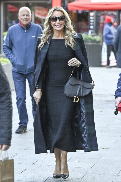 b2f6ac1417de705aab200b5ecc9f9e70