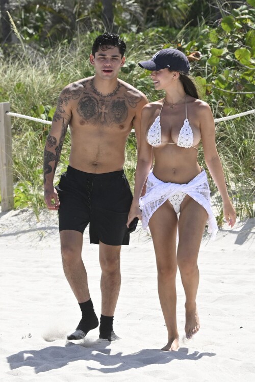 b42301fdf34ce517a20f69af75f4e185