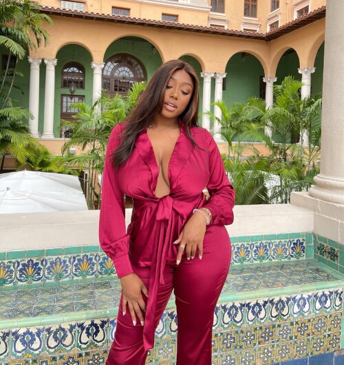 bcd692d005d1aee70062b28585d4c831