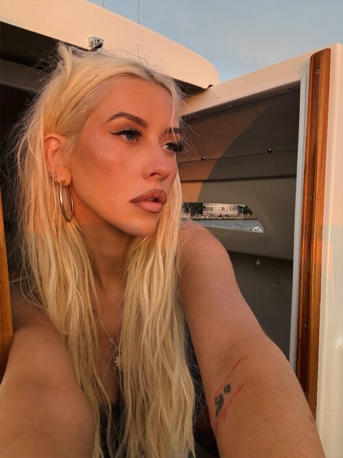 c9cdda2e852fc96abf1a543646e19949