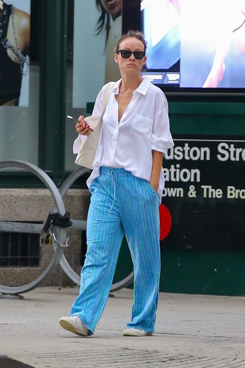 c9cef5925697e6d9d56c8e94ddb1bd11