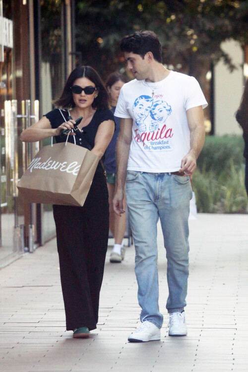 d2bb8c6307e6b33ff0a506f381bfce44