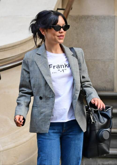 d2c41aebd4750513395523df1d0bdad4