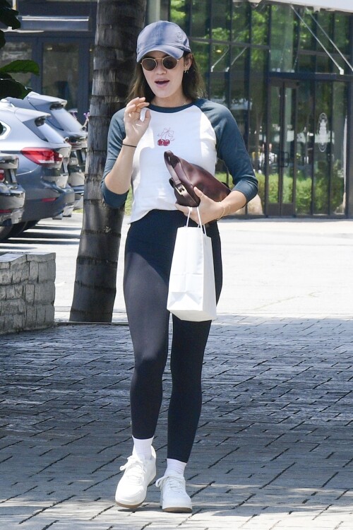 da08d8b4887a49cd6ac73427dcd4a7ba