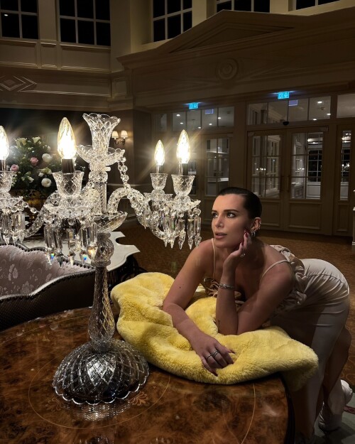 de76aa3bbf465bc7845bc5df268fcf12