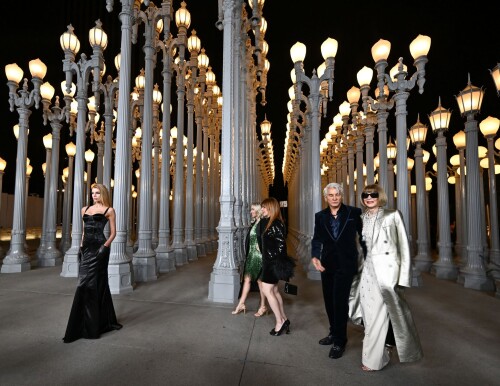 e263eb76fb49483ec98ea2b1e8955ae4