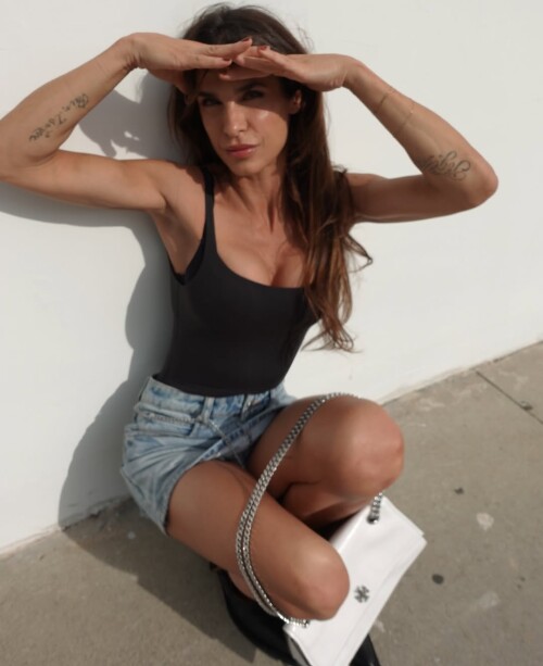 e2a5cd66ff3042de5ada1169ff692f25